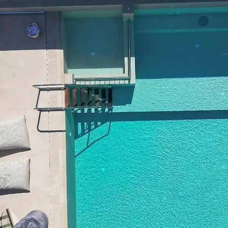 וילה Theretro, With Superb View Apolpaina