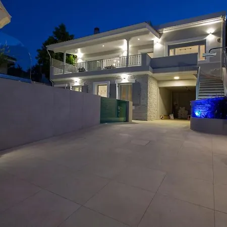 וילה Theretro, With Superb View