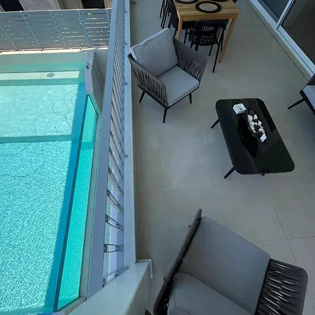 Theretro, With Superb View וילה Apolpaina