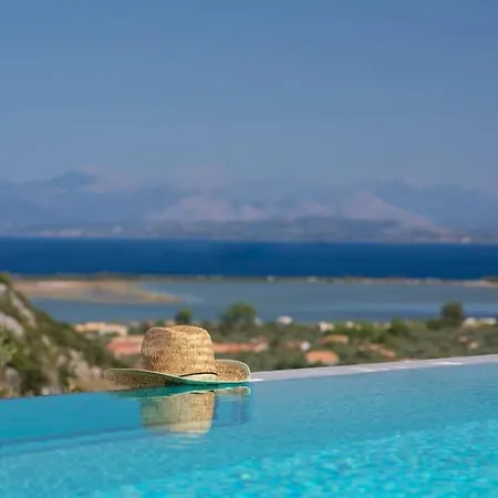 Villa Theretro, With Superb View Apolpaina