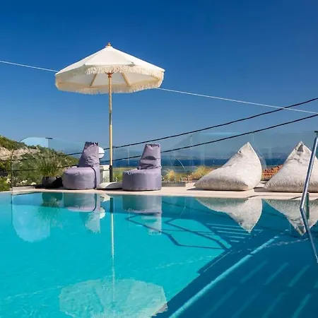 Villa Theretro, With Superb View Apolpaina